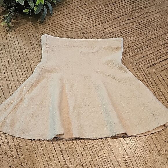 Girls cream color skirt H&M 8-10 - Picture 11 of 11